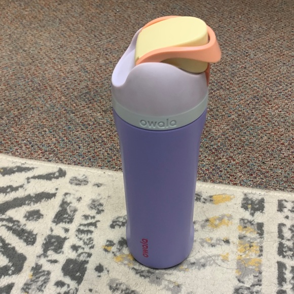 Stylish Purple Flip-Top Owala Water Bottle - Picture 8 of 10